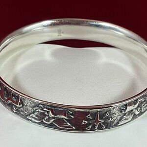 James Avery RETIRED Sterling Silver 925 Nativity Bangle Bracelet 2 5/8"